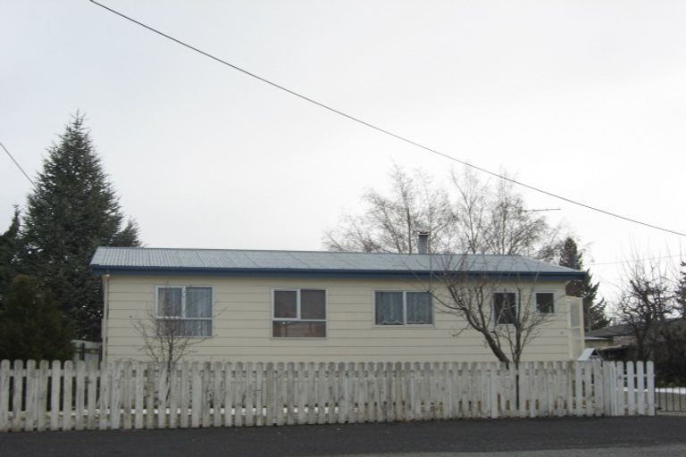 Photo of property in 27 Pukaki Place, Twizel, 7901