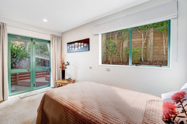 Photo of property in 38 Vista Motu, Red Beach, 0932