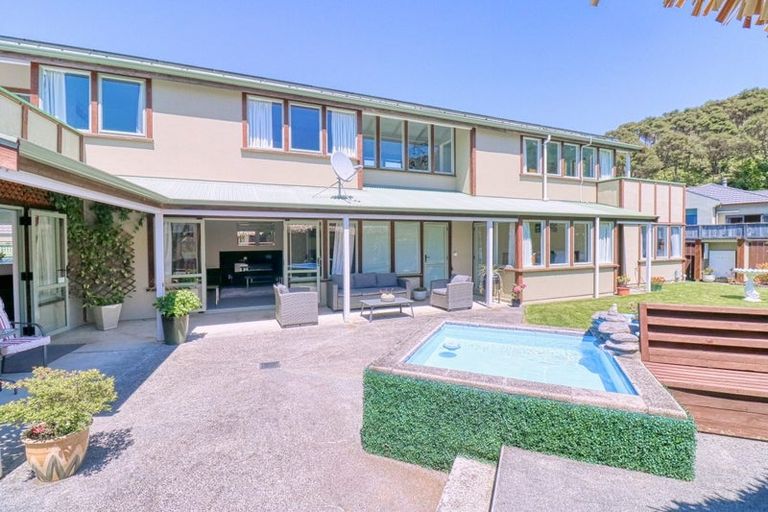 Photo of property in 28 Kawatiri Grove, Wainuiomata, Lower Hutt, 5014