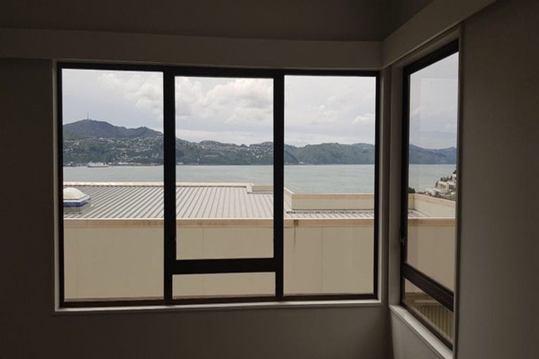 Photo of property in 2/9 Wilkinson Street, Oriental Bay, Wellington, 6011
