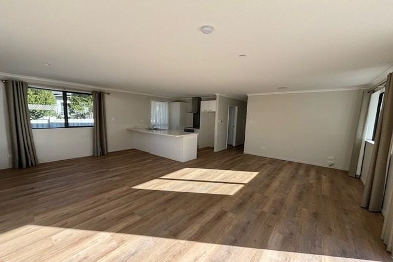 Photo of property in 26 Mellsop Avenue, Waiuku, 2123