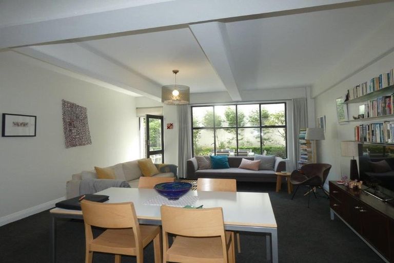 Photo of property in 59u8 Cambridge Terrace, Te Aro, Wellington, 6011