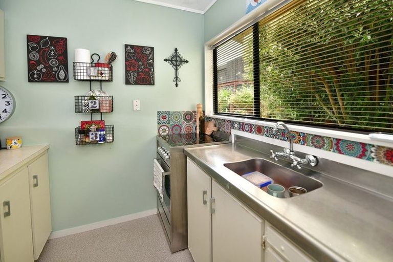Photo of property in 1/3 Miro Street, Helensville, 0800
