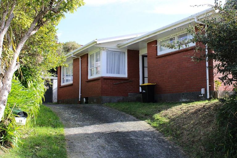 Photo of property in 19 Mark Avenue, Paparangi, Wellington, 6037