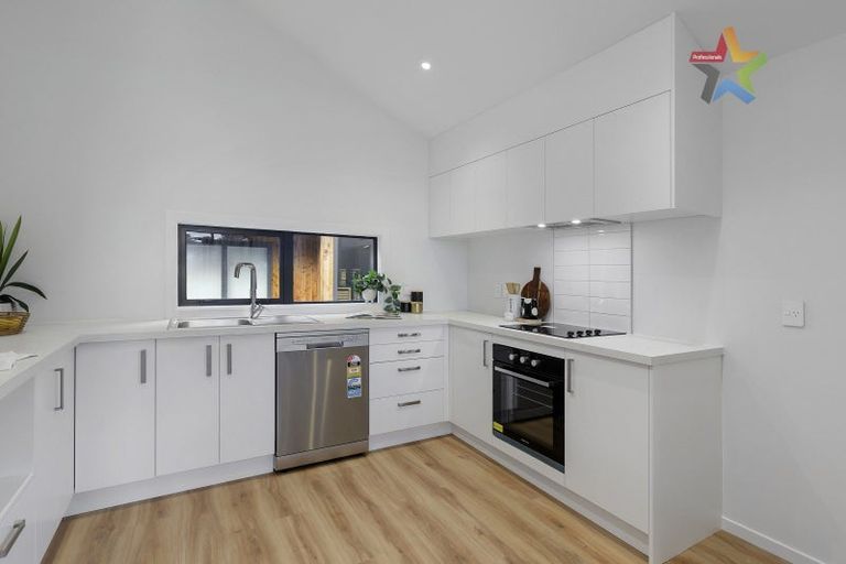 Photo of property in 15/33 Raukawa Street, Stokes Valley, Lower Hutt, 5019