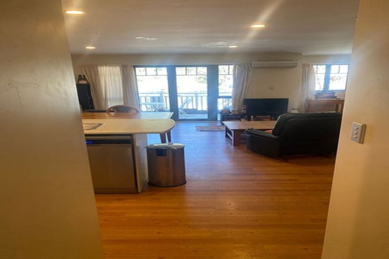 Photo of property in 132 Aro Street, Aro Valley, Wellington, 6021