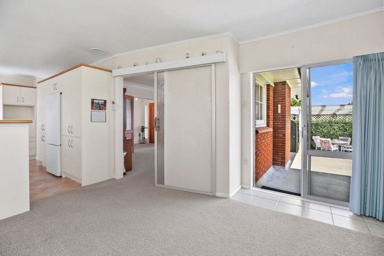 Photo of property in 25 Chedworth Avenue, Chedworth, Hamilton, 3210