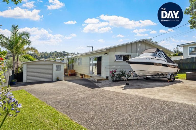 Photo of property in 27 Penton Road, Stanmore Bay, Whangaparaoa, 0932