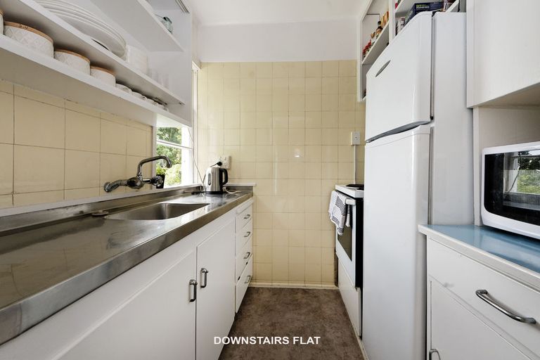 Photo of property in 47 Kopiko Road, Titirangi, Auckland, 0604