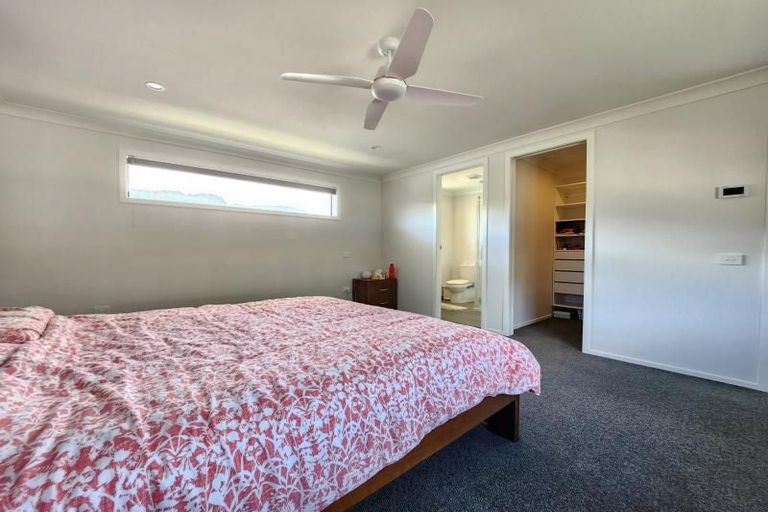 Photo of property in 126 Melksham Drive, Churton Park, Wellington, 6037