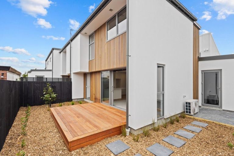 Photo of property in 4/39 Woodville Street, Edgeware, Christchurch, 8013