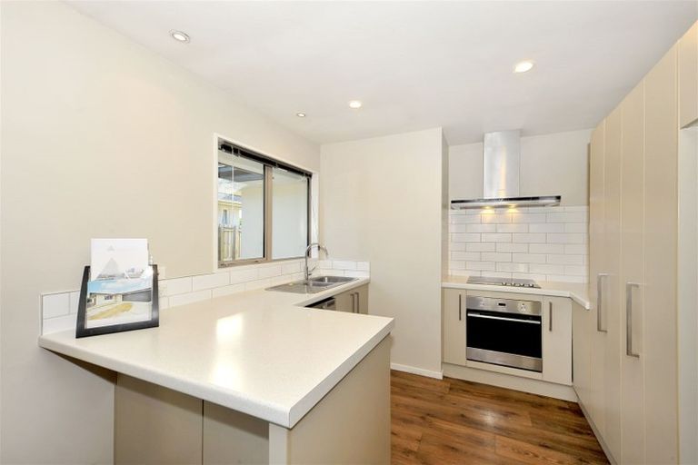 Photo of property in 4 Lake Terrace Road, Burwood, Christchurch, 8061