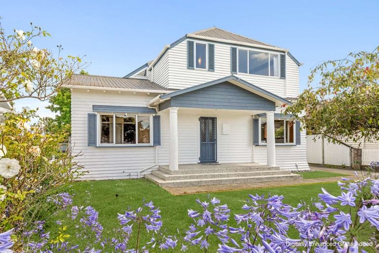 Photo of property in 11 Chelwood Street, Takaro, Palmerston North, 4412