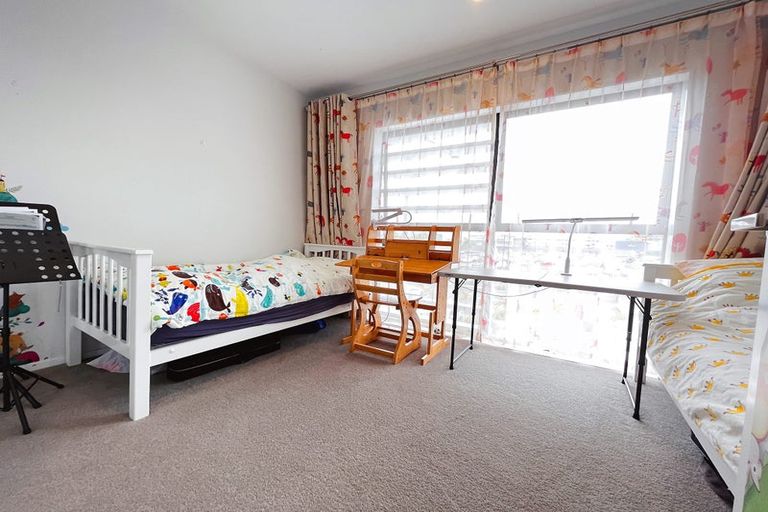 Photo of property in 13 Settlers Avenue, Hobsonville, Auckland, 0618