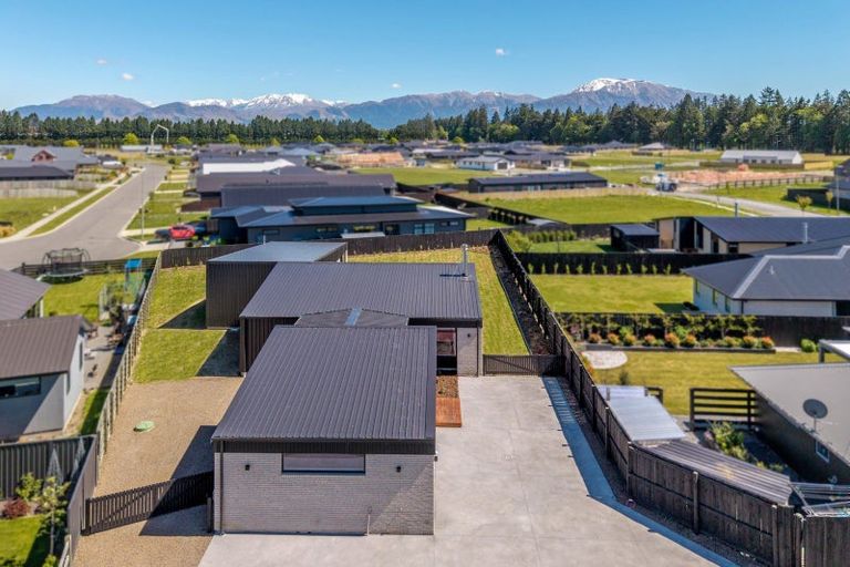 Photo of property in 1 Arrowsmith Drive, Methven, 7730