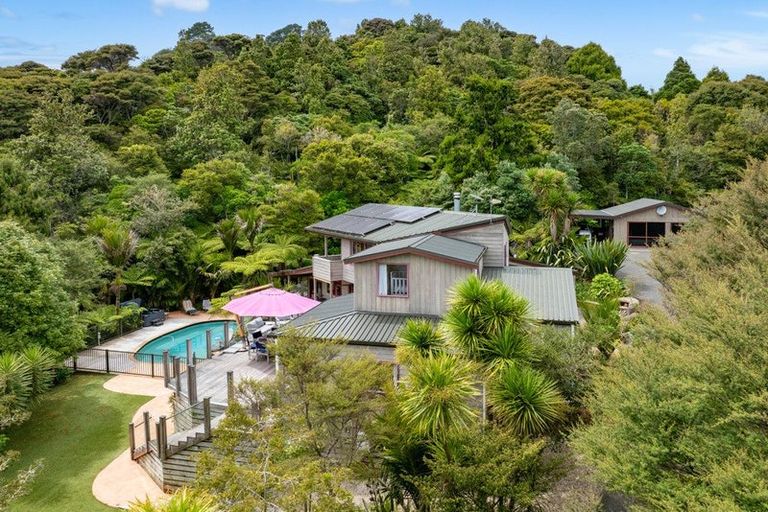 Photo of property in 54 Waiwhiu Road, Dome Valley, Warkworth, 0981