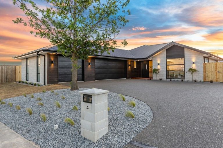 Photo of property in 32 Raptor Street, Rolleston, 7615