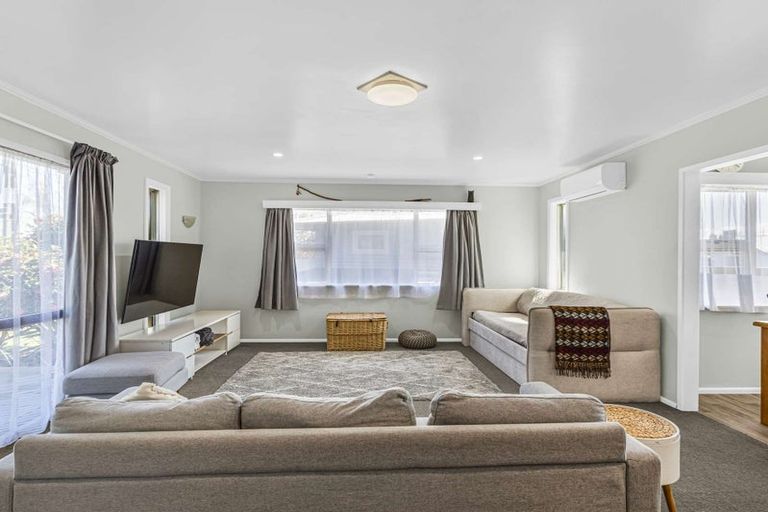 Photo of property in 12 Hitchings Avenue, Onekawa, Napier, 4110