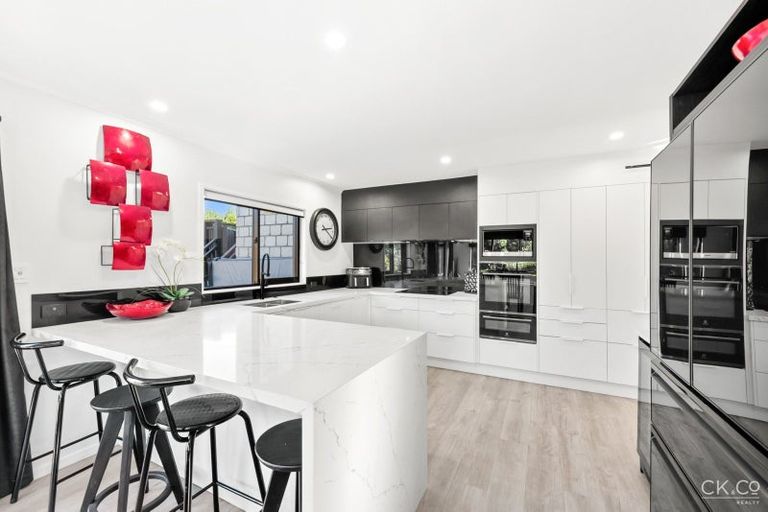 Photo of property in 15 Frankie Stevens Place, Riverstone Terraces, Upper Hutt, 5018