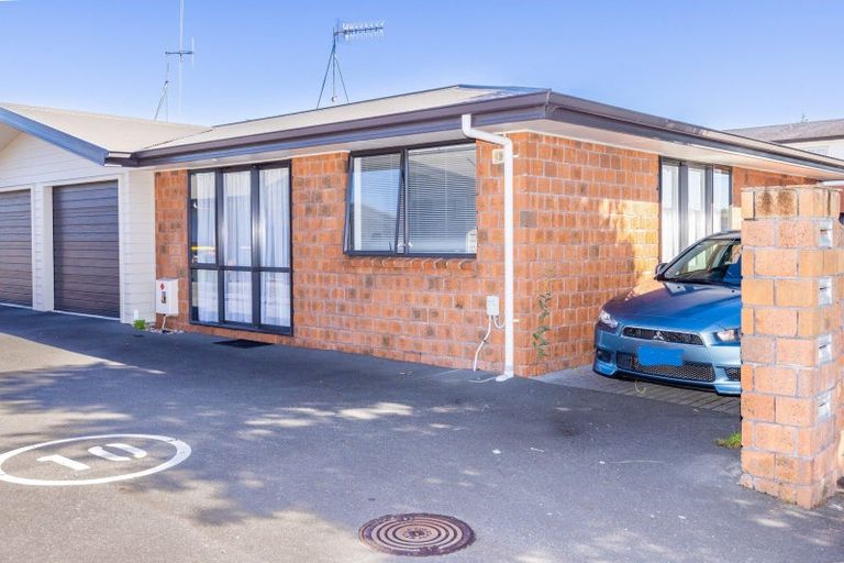 Photo of property in 16a Lyon Street, Frankton, Hamilton, 3204