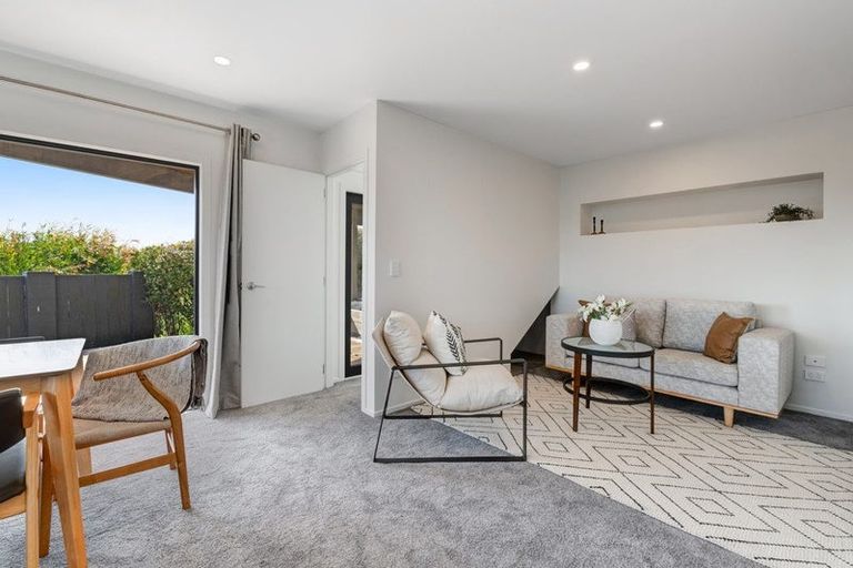 Photo of property in 236 Whangaparaoa Road, Red Beach, 0932