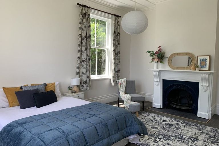 Photo of property in 19 Oxford Street, Marton, 4710