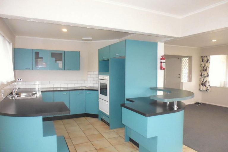 Photo of property in 17 Kumeroa Grove, Wainuiomata, Lower Hutt, 5014