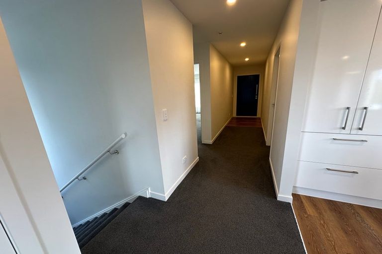 Photo of property in 34 Epic Way, Newlands, Wellington, 6037