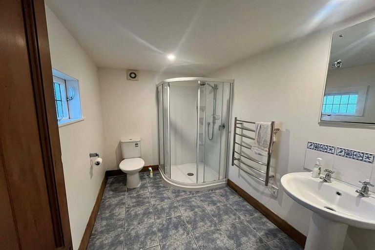 Photo of property in 16 Asquith Terrace, Brooklyn, Wellington, 6021