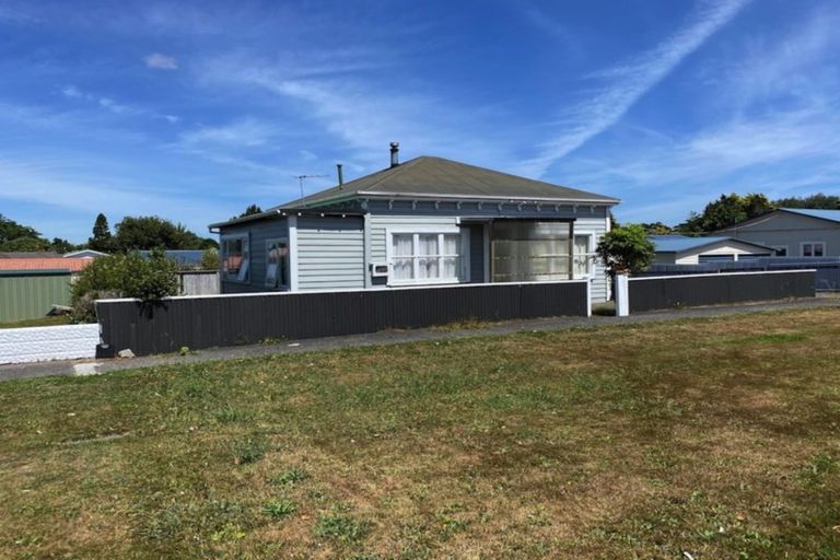 Photo of property in 1 Romeo Street, Stratford, 4332