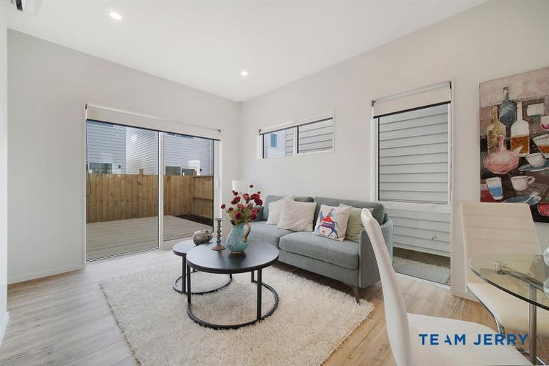 Photo of property in 18 Corporal Street, Papakura, 2110