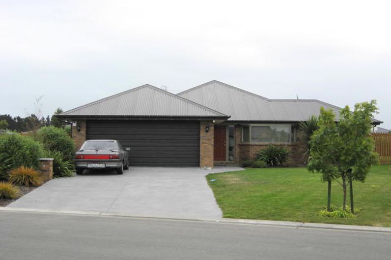 Photo of property in 8 Cressida Close, Rolleston, 7614