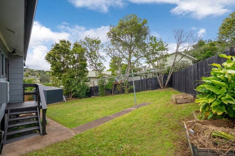 Photo of property in 10 Eagleson Street, Northcross, Auckland, 0632