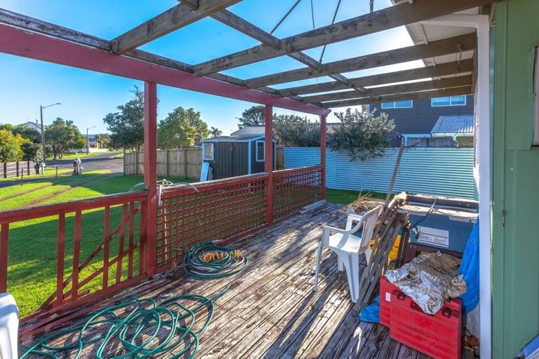 Photo of property in 138 Lorraine Place, Whangamata, 3620