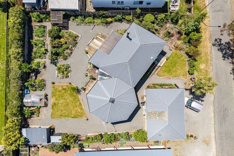 Photo of property in 22 Penfold Square, Leithfield, 7481