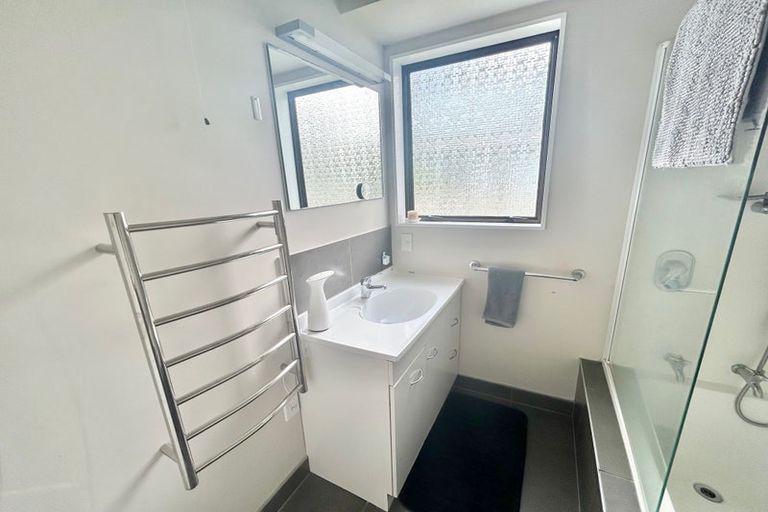 Photo of property in 300 Mitchell Street, Brooklyn, Wellington, 6021