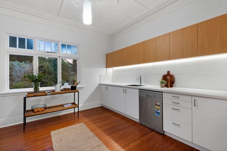 Photo of property in 13 Marion Street, Macandrew Bay, Dunedin, 9014