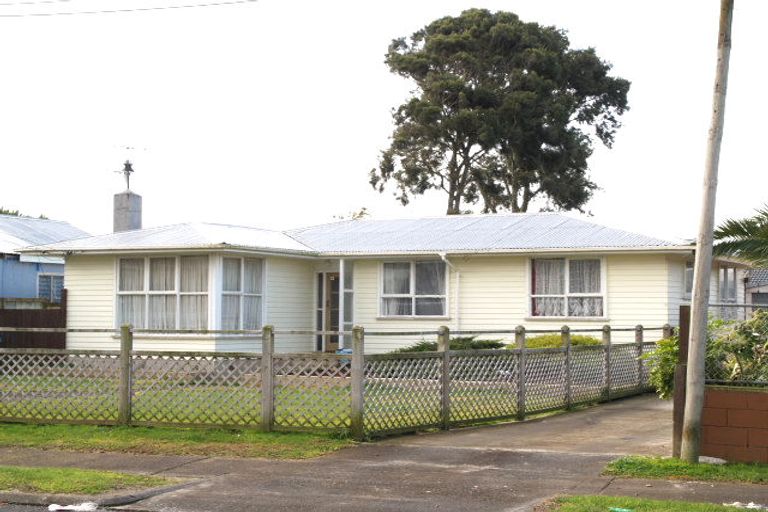 Photo of property in 4 Burbridge Road, Favona, Auckland, 2024