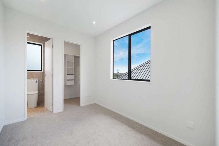 Photo of property in 27 Woven Place, Karaka, Papakura, 2113
