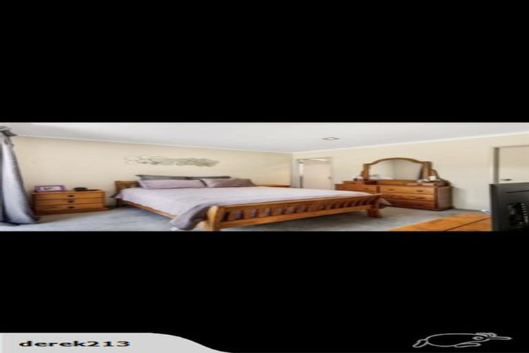 Photo of property in 70 South Kensington Way, Henderson, Auckland, 0612
