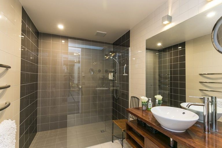 Photo of property in 63 Burnham Street, Seatoun, Wellington, 6022