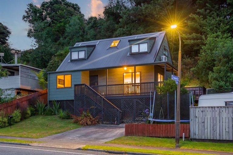 Photo of property in 63 Omapere Street, Whitby, Porirua, 5024