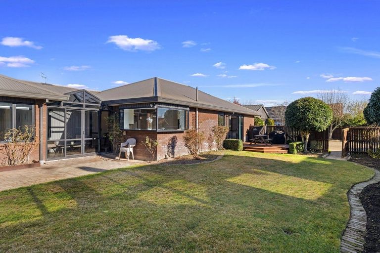 Photo of property in 8 Clotilda Place, Bishopdale, Christchurch, 8053
