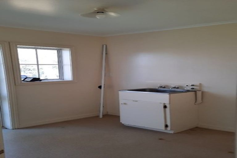 Photo of property in 6 Dingwall Place, Papatoetoe, Auckland, 2025