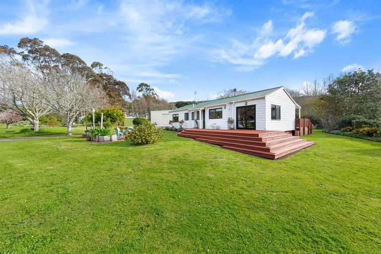 Photo of property in 29 Lawrence Road, Tuakau, 2694