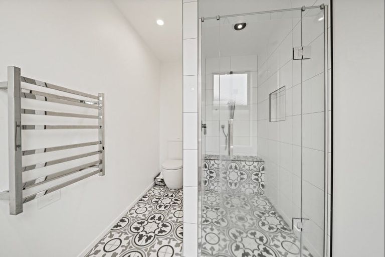 Photo of property in 51 Cyrus Street, Whalers Gate, New Plymouth, 4310