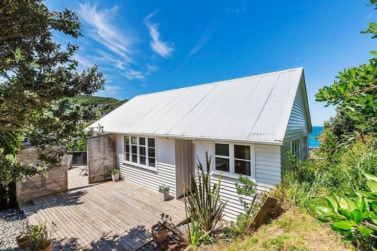 Photo of property in 35a Happy Valley Road, Owhiro Bay, Wellington, 6023