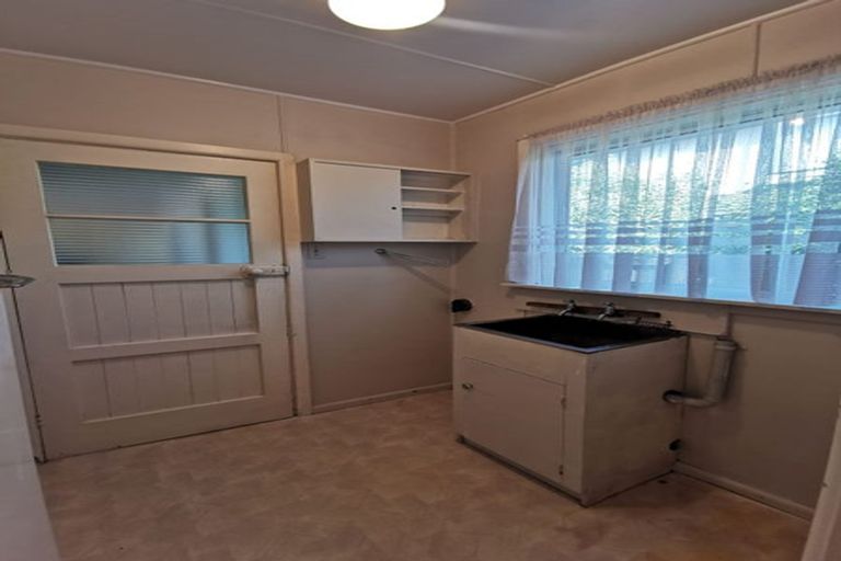 Photo of property in 11 Manor Place, Bryndwr, Christchurch, 8053