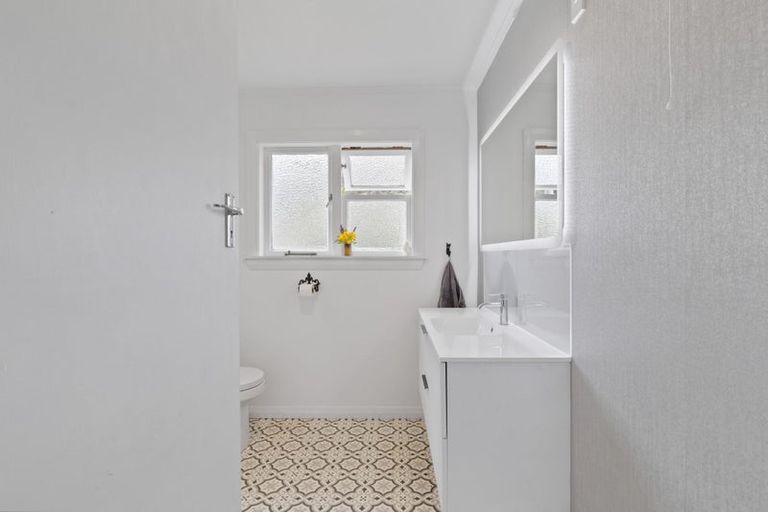 Photo of property in 1 Brick Street, Te Aroha, 3320