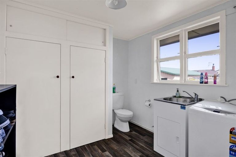 Photo of property in 7 Mccarthy Street, Hawera, 4610